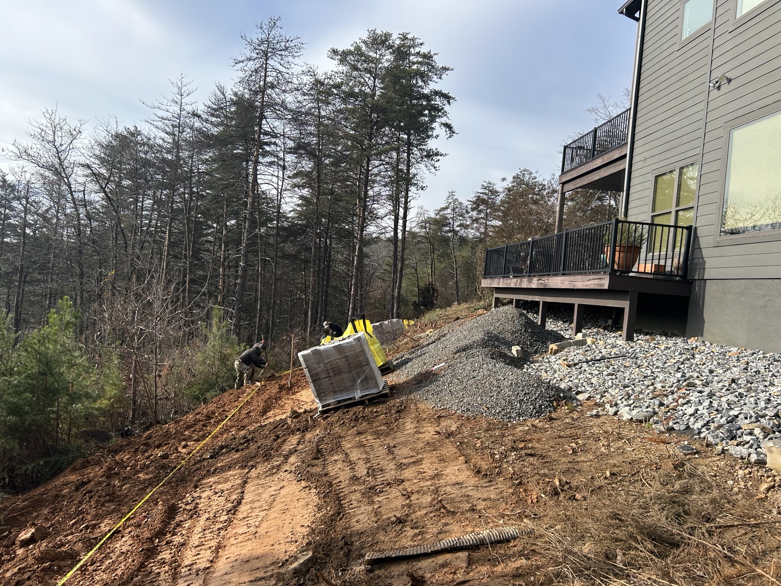 Wall base and drainage preparation